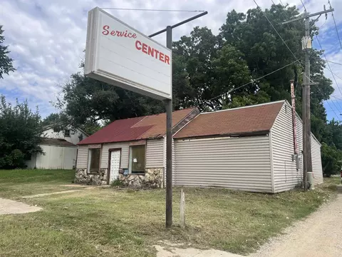 408 E Madison, Arkansas City, KS 67005
