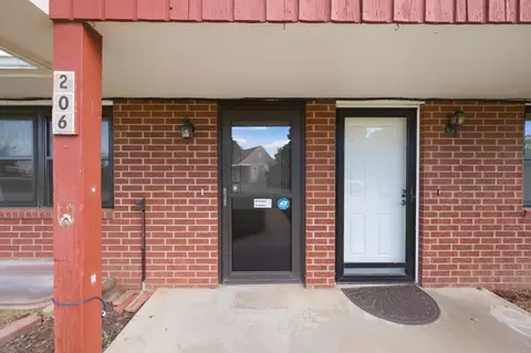 Exterior - 206 E 1st Ave, Cheney, KS 67025 photo 5 of 6