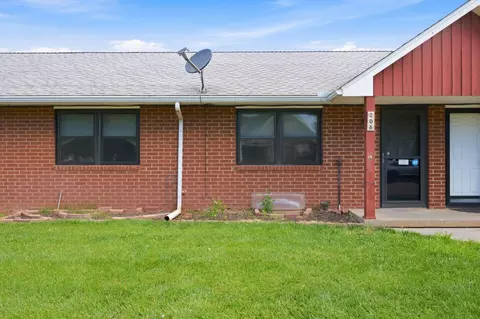 206 E 1st Ave, Cheney, KS 67025