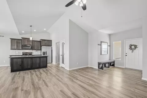 Entry Way - 832 E Sunset, Goddard, KS 67052 photo 1 of 3