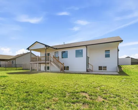 Exterior - 832 E Sunset, Goddard, KS 67052 photo 3 of 5