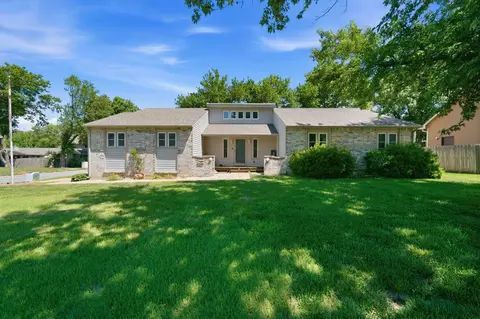 1300 E Cresthill Rd, Derby, KS 67037