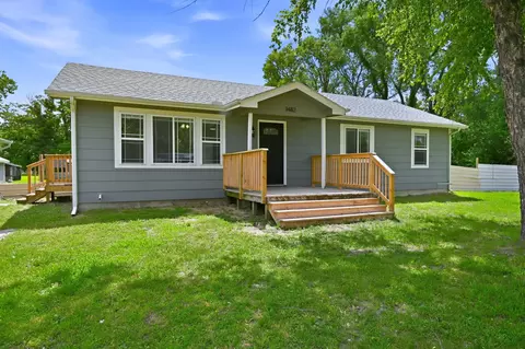 1482 N Money Rd, Mulvane, KS 67110