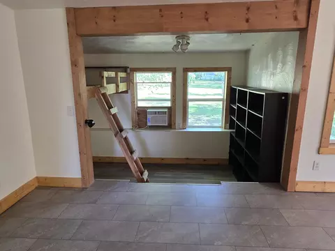 Living - 317 E Wagner St, Dexter, KS 67038 photo 4 of 4