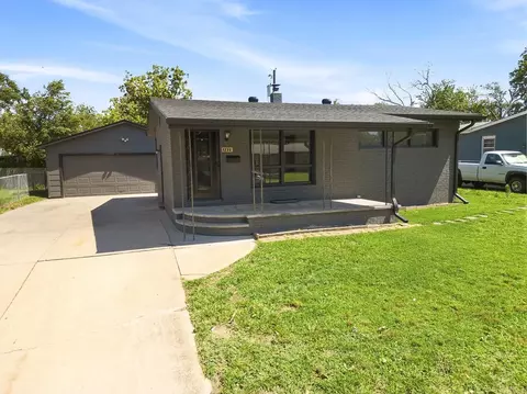1232 El Monte St, Wichita, KS 67216