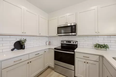 Kitchen - 3520 N Azalea St, Maize, KS 67223 photo 3 of 4