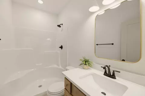 Bath - 3520 N Azalea St, Maize, KS 67223 photo 1 of 2