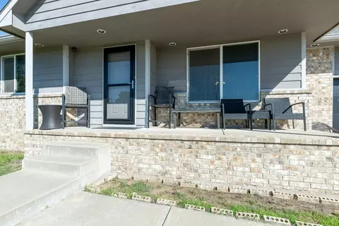 Exterior - 2308 E Spring Hill Dr, Goddard, KS 67052 photo 2 of 6