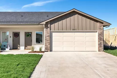 230 N 232 N Mendocino St, Goddard, KS 67052