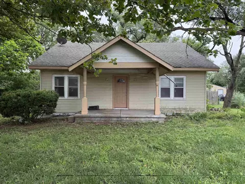 3321 W 9th St N, Wichita, KS 67203