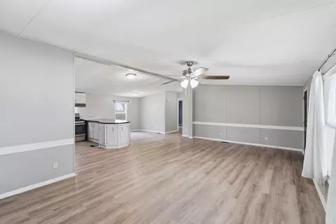 Living - 114 E 3rd St, Udall, KS 67146 photo 3 of 7