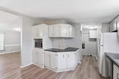Kitchen - 114 E 3rd St, Udall, KS 67146 photo 4 of 5