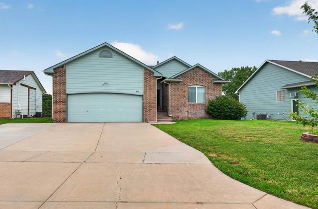 620 S Stoneridge, Valley Center, KS 67147