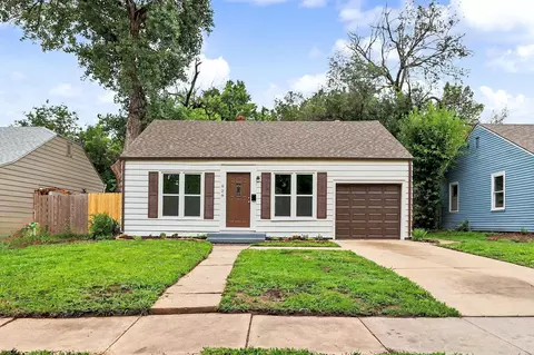629 N Ridgewood Dr, Wichita, KS 67208