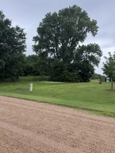 lot13 Block H, Haysville, KS 67060