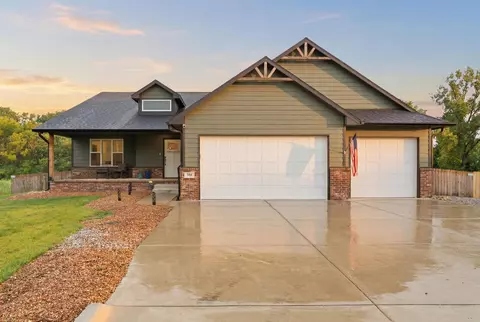 555 S Arbor Valley Way, Valley Center, KS 67147