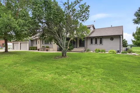 405 Riverview St, Douglass, KS 67039