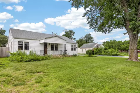 1034 S Vine St, Wichita, KS 67213