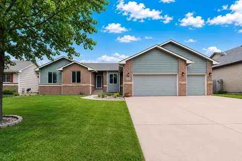 2536 E Saint Andrew, Goddard, KS 67052