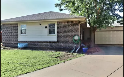 9320 E Barron Cir, Wichita, KS 67207
