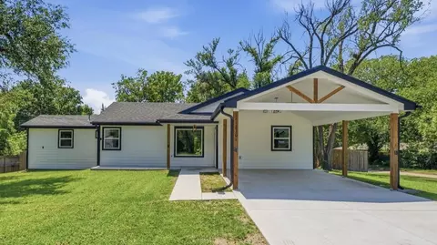 2101 S S Blf, Wichita, KS 67218