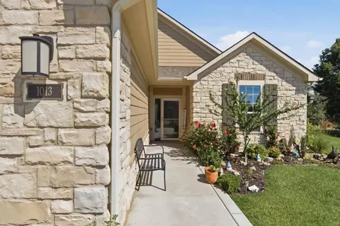 Exterior - 1013 E Waters Edge St, Derby, KS 67037 photo 4 of 11