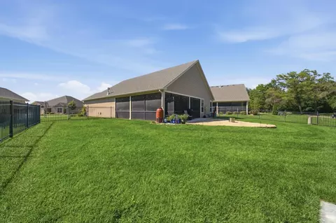 Exterior - 1013 E Waters Edge St, Derby, KS 67037 photo 6 of 11