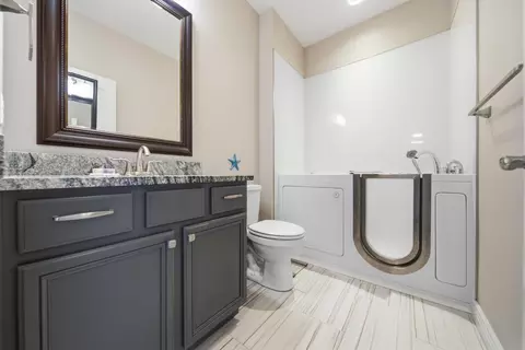 Bath - 1013 E Waters Edge St, Derby, KS 67037 photo 1 of 2