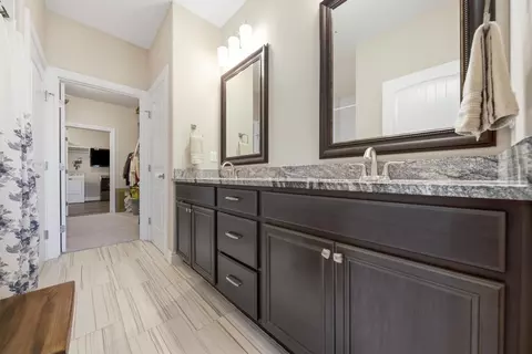 Entry Way - 1013 E Waters Edge St, Derby, KS 67037 photo 2 of 2