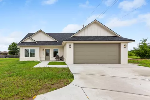 4328 N Sunny Ct, Wichita, KS 67205