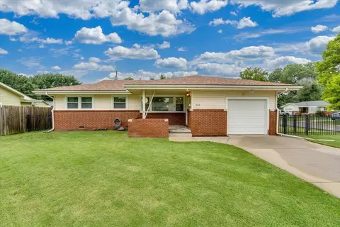 3103 S Martinson Ave, Wichita, KS 67207