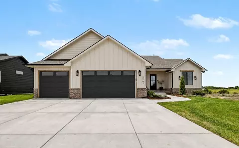 3263 N Bedford St, Wichita, KS 67226