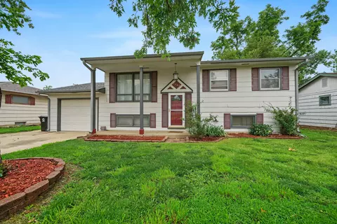 2449 Robin, Salina, KS 67401