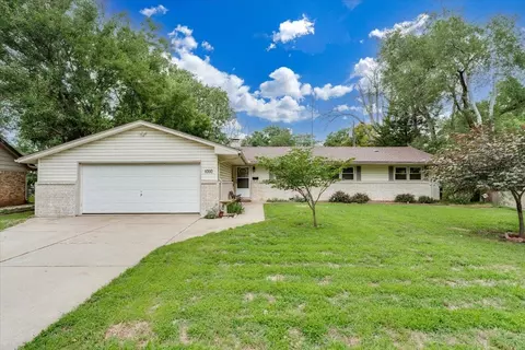 10110 W 9th St N, Wichita, KS 67212