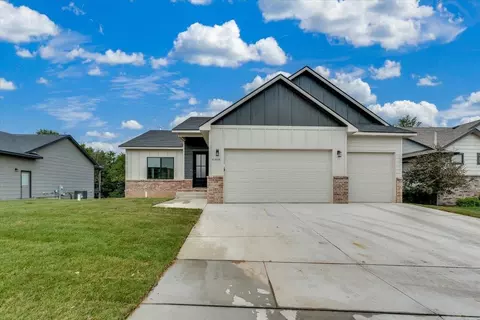 10418 W Graber Cir, Wichita, KS 67215