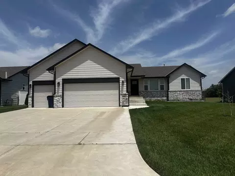 10514 W Wilkinson, Maize, KS 67101