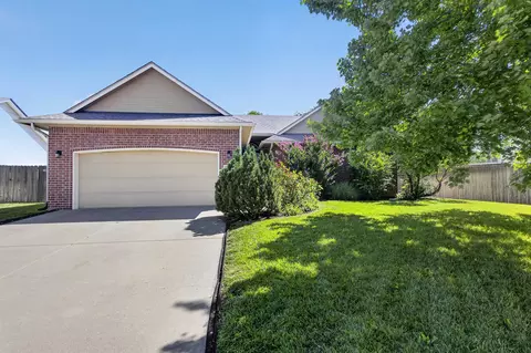 10502 W Taft St, Wichita, KS 67209