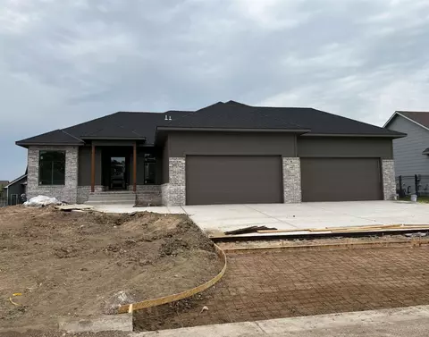 1526 N Shadow Rock Dr, Andover, KS 67002