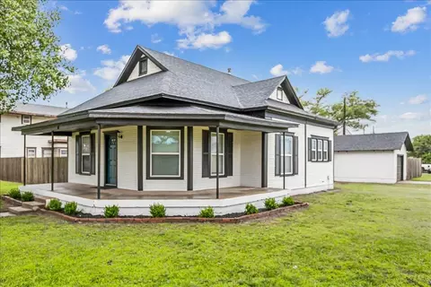 938 E C Ave, Kingman, KS 67068