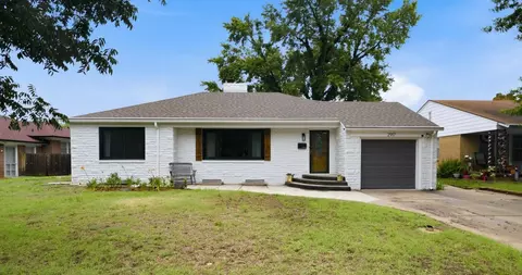 2917 E Rivera, Wichita, KS 67211