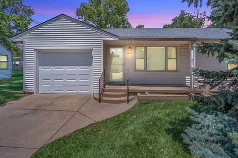 1412 W 8th St, Newton, KS 67114