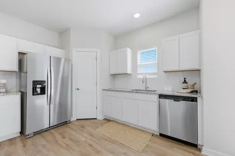 Kitchen - 3590 E Bearsden St, Derby, KS 67037 photo 2 of 4