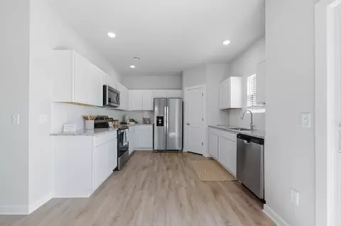 Kitchen - 3590 E Bearsden St, Derby, KS 67037 photo 1 of 4