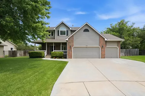 224 N Pinecrest Ct, Andover, KS 67002