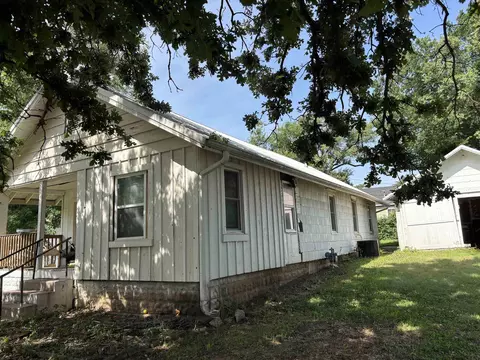 521 S Topeka, El Dorado, KS 67042