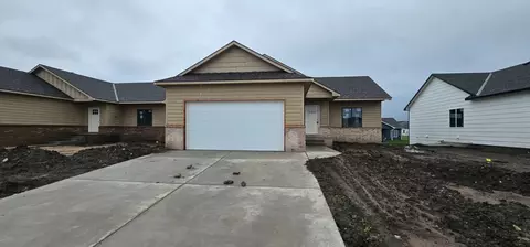 8961 E Joshua St, Bel Aire, KS 67226