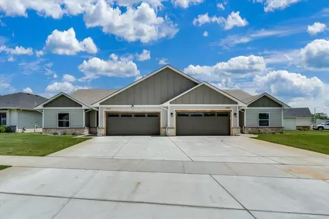 5570 Wandering Way, Maize, KS 67101