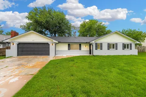 218 Aaron Dr, Andover, KS 67002
