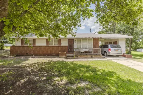 2613 Fairmount, Wichita, KS 67220
