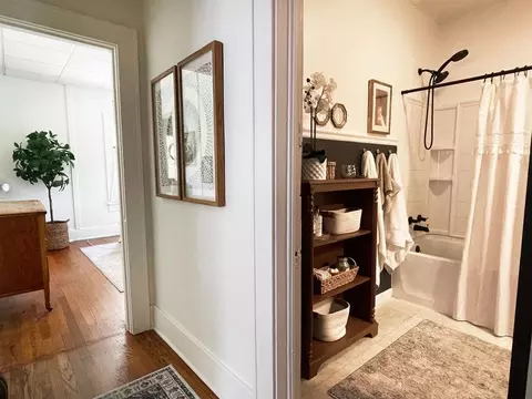 Entry Way - 1007 E 14th, Winfield, KS 67156 photo 2 of 3